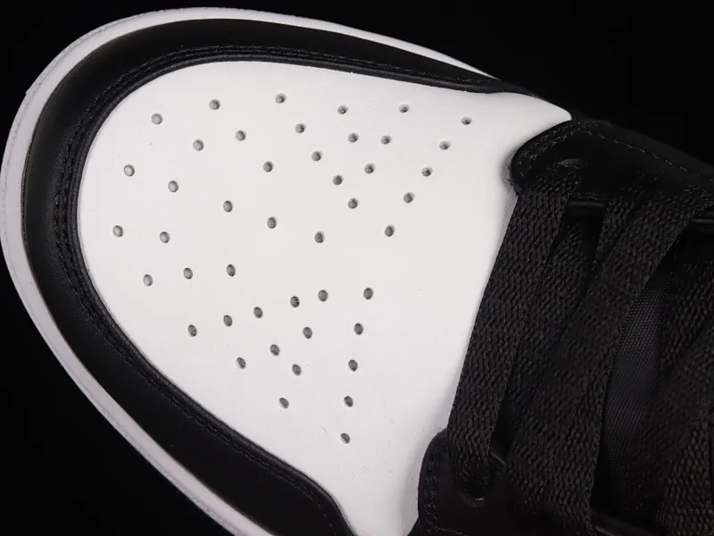 All categories Air Jordan Jordan series basketball shoes Air Jordan 1 Low Air Jordan 1 Low "White Toe" AJ1 Joe 1 small black red toe low-top basketball shoes 553558-063